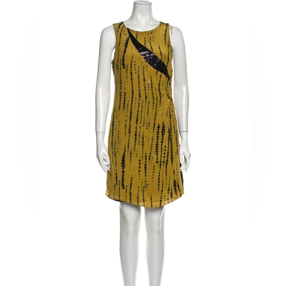 Gorgeous Sachin + Babi yellow 100% silk dress with sequins size 8